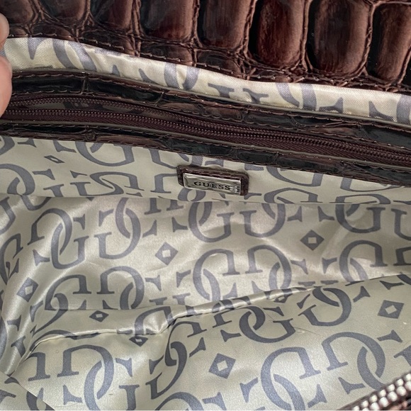 Brown Patent Guess Bag and Wallet Set - Picture 13 of 17